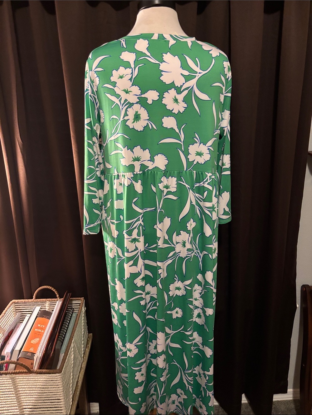 Celeste Green Maxi Dress with White Floral Print - Picture 2 of 5